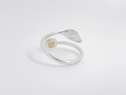 NEEMA - Bague de mariage serti ROND 6mm avec petite FEUILLE ajustable ARGENT