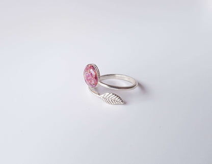 SAMEEN - Bague de mariage serti ROND 8mm avec petite FEUILLE ajustable.